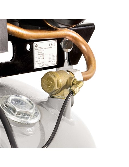 AIRPRESS Compresor de aire vertical VK 700-270 Pro 11 bar 5.5 CV 476 l/min 270 l