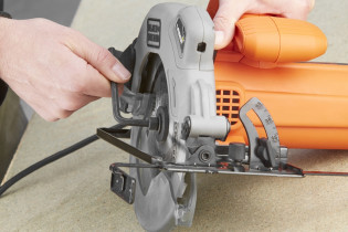 BLACK and DECKER SIERRA CIRCULAR