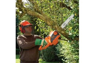 BLACK and DECKER MOTOSIERRA ELECTRICA 2000W CS2040 (1)