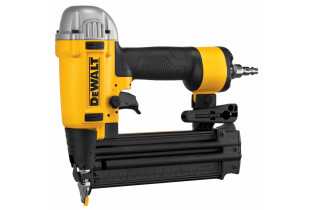 DEWALT CLAVADORA