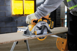 DEWALT SIERRA CIRCULAR