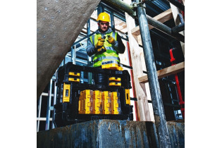 DEWALT JUEGO 25 PIEZAS ATORNILLADO