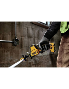 DEWALT SIERRA SABLE 2