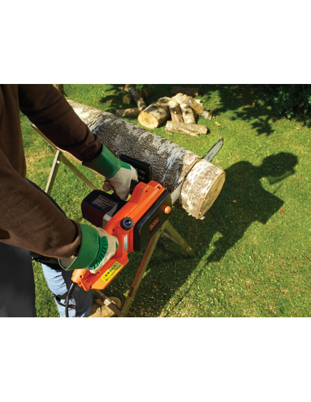 BLACK and DECKER MOTOSIERRA
